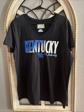 Kentucky Wildcats Black V-Neck Tee xl NWOT